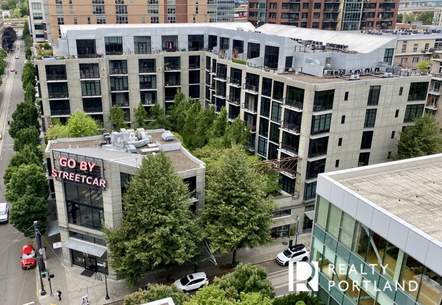 Streetcar Lofts modern building